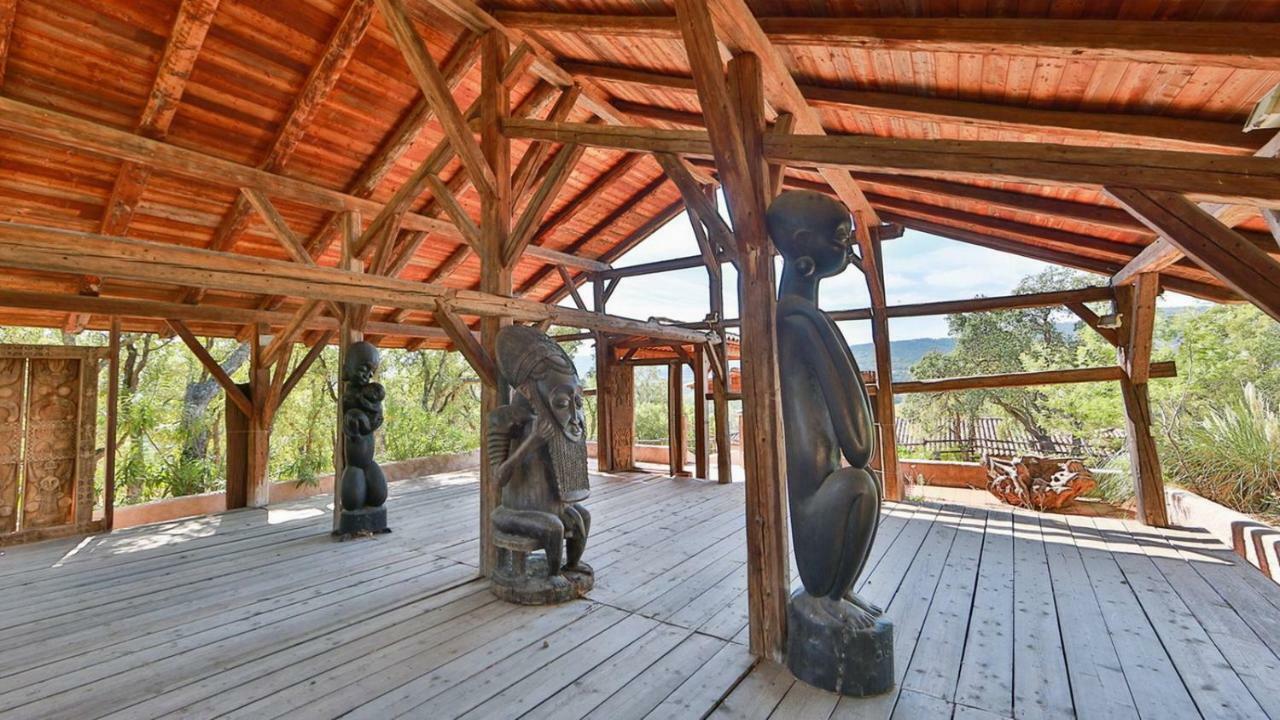 Happy Trimurti Cogolin Exterior photo